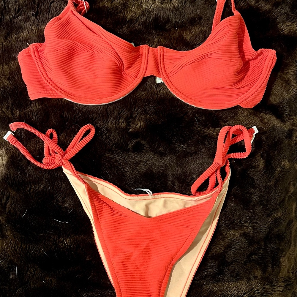 New Zulu & Zephyr balconette bikini - “chili” color